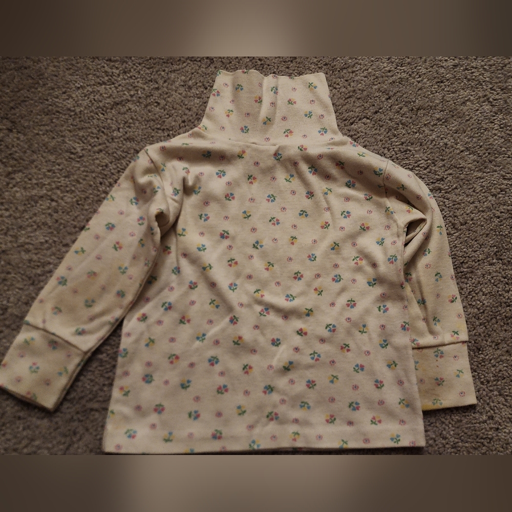 Vintage Floral Trutle Neck Top